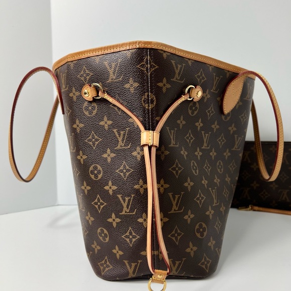 Louis Vuitton Neverfull MM Tote Bag With Pouch - Picture 16 of 16